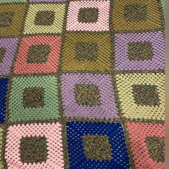 Large Granny Square Crochet Queen Blanket Boho - Picture 3 of 6